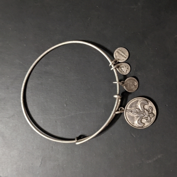 Alex and Ani Silver Tone Fleur de LIS Expandable Statement Bracelet - Picture 1 of 3